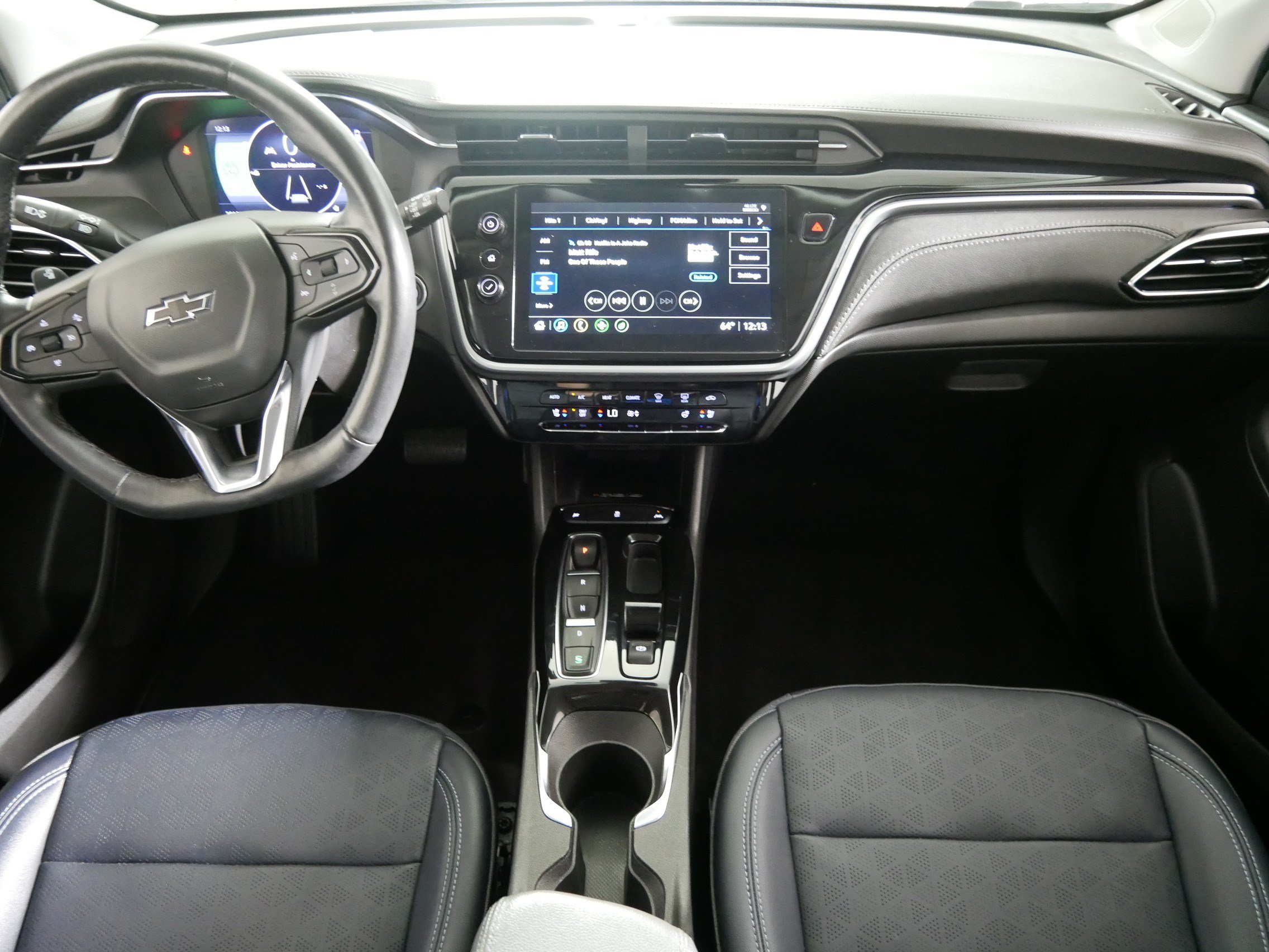 Used 2023 Chevrolet Bolt EUV LT w/ Convenience Package FWD image 10