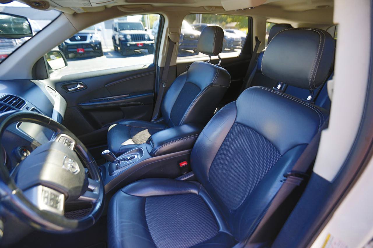 Used 2020 Dodge Journey Crossroad FWD image 5