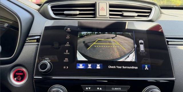 Used 2022 Honda CR-V Touring image 4