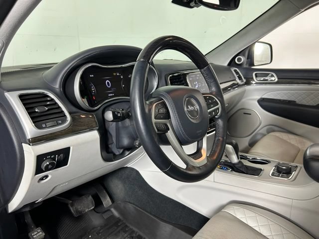Used 2021 Jeep Grand Cherokee Summit AWD/4WD image 22
