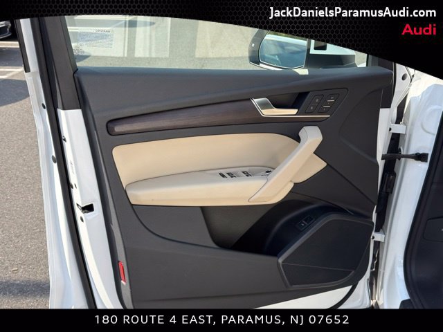 Used 2023 Audi Q5 2.0T Premium w/ Convenience Package AWD/4WD image 12