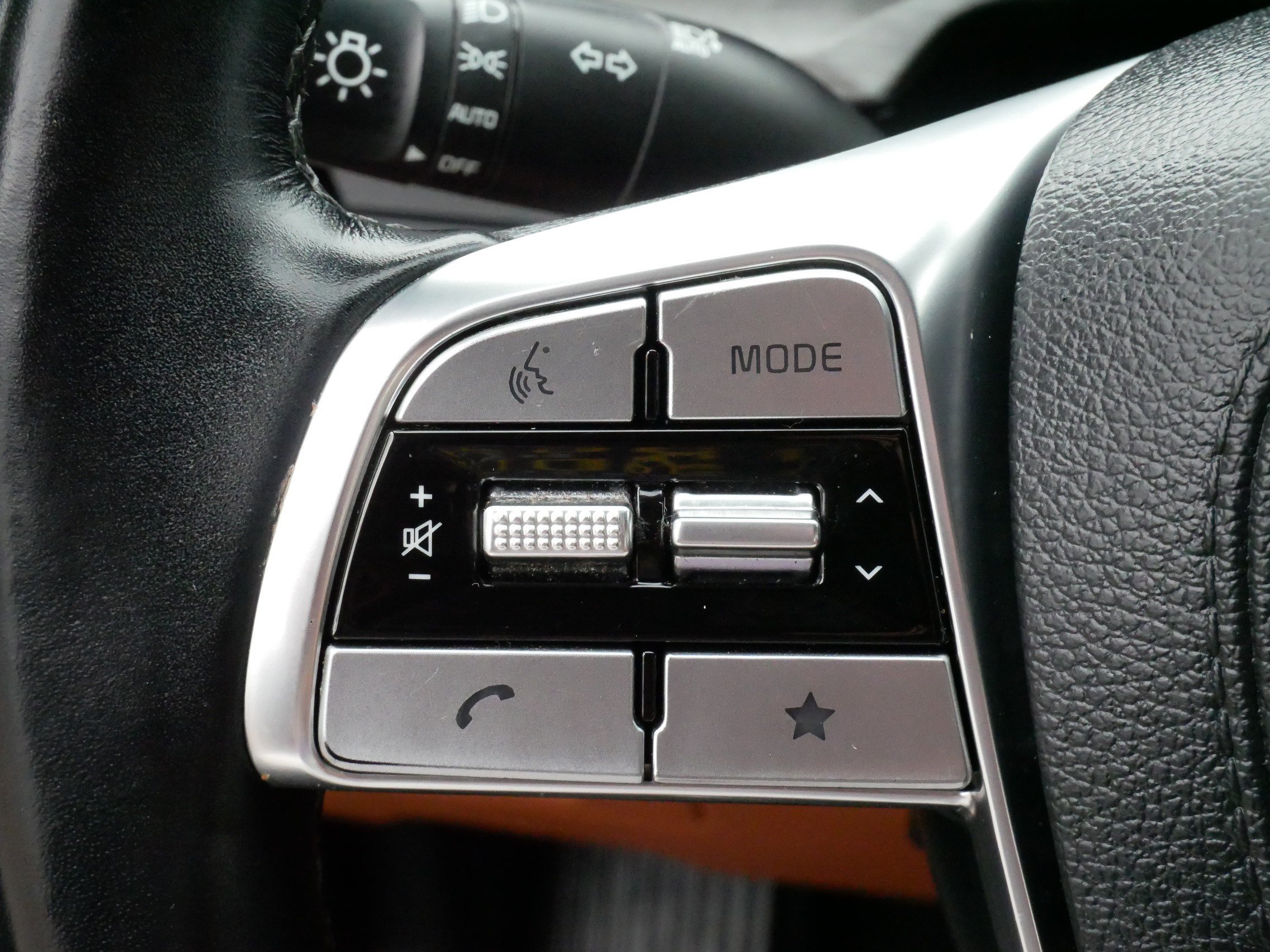 Used 2024 Kia Telluride EX X-Line AWD/4WD image 30