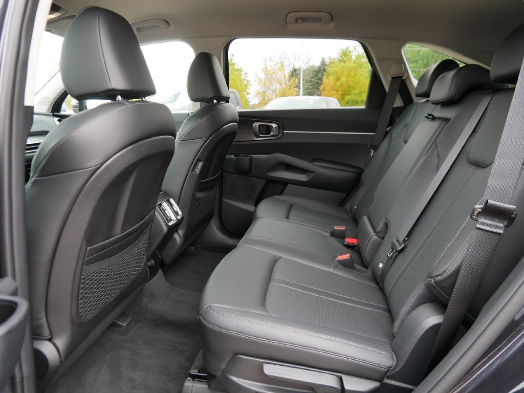 Used 2026 Kia Sorento S AWD/4WD image 10