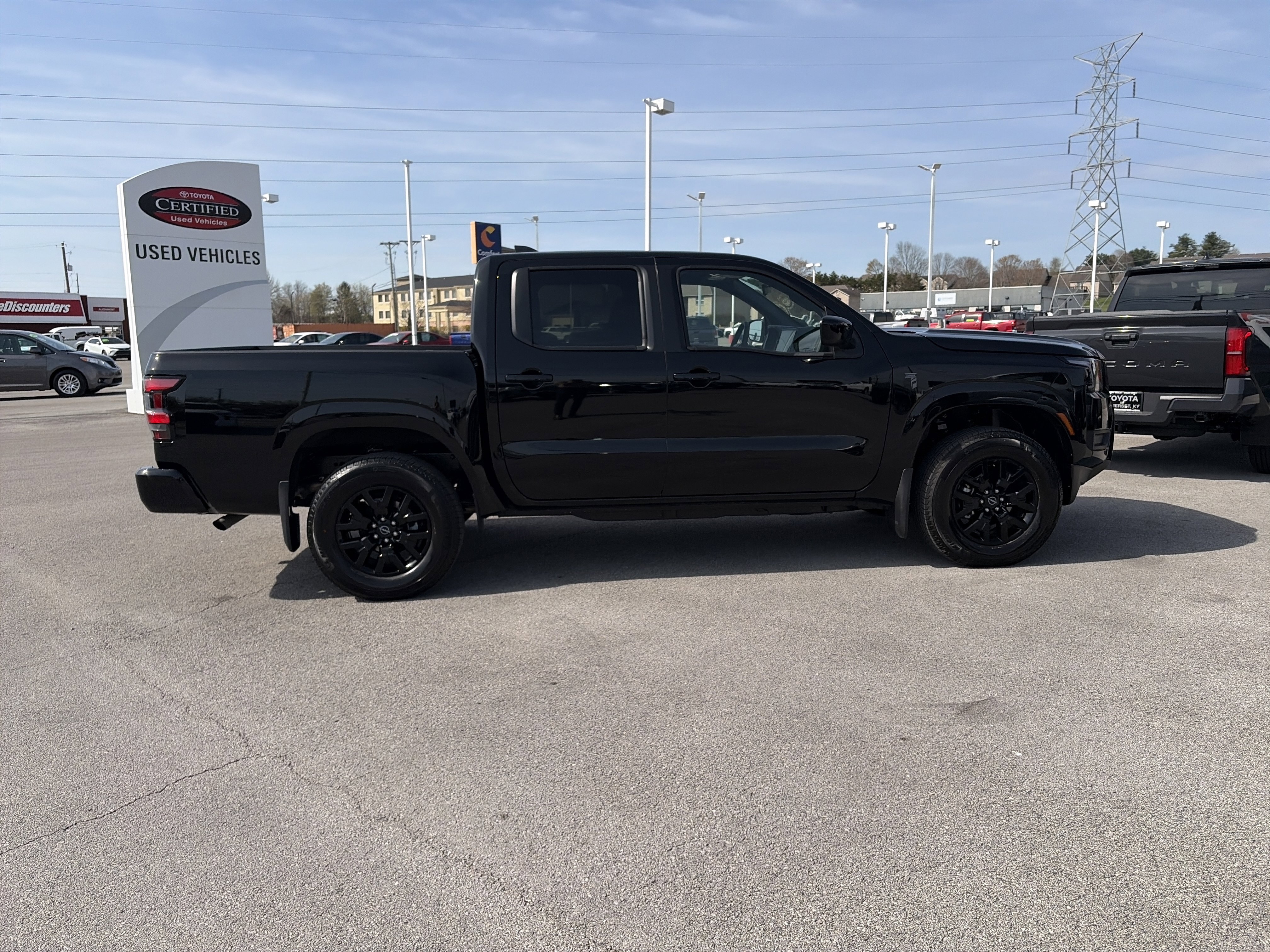 Used 2026 Nissan Frontier SV w/ All-Weather Content Package image 7