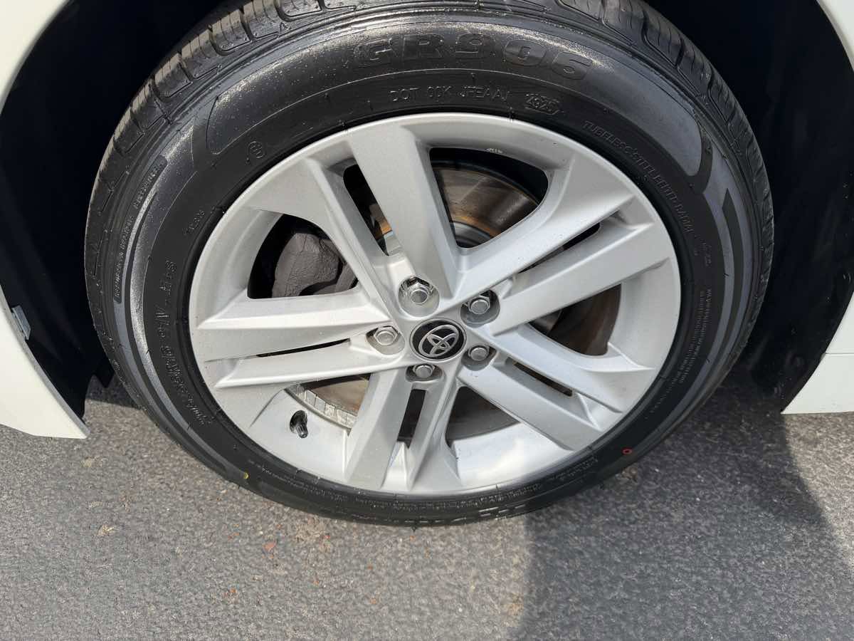 Used 2019 Toyota Corolla SE FWD image 18