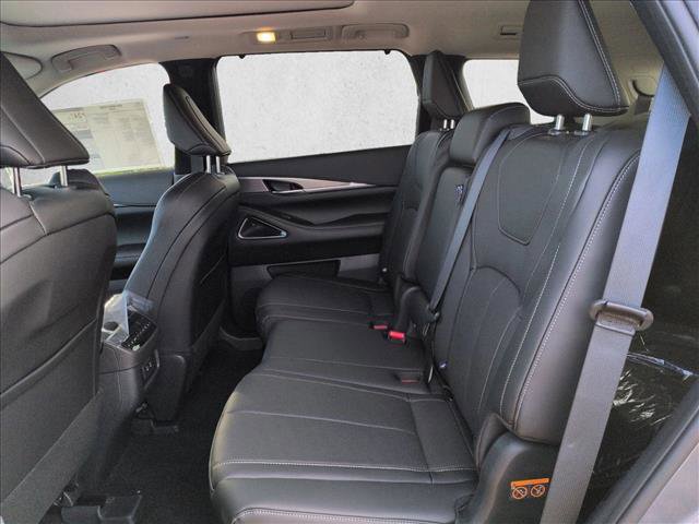 New 2026 INFINITI QX60 Luxe w/ Cargo Package image 16