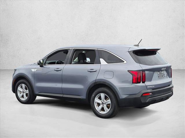Used 2023 Kia Sorento LX FWD image 7