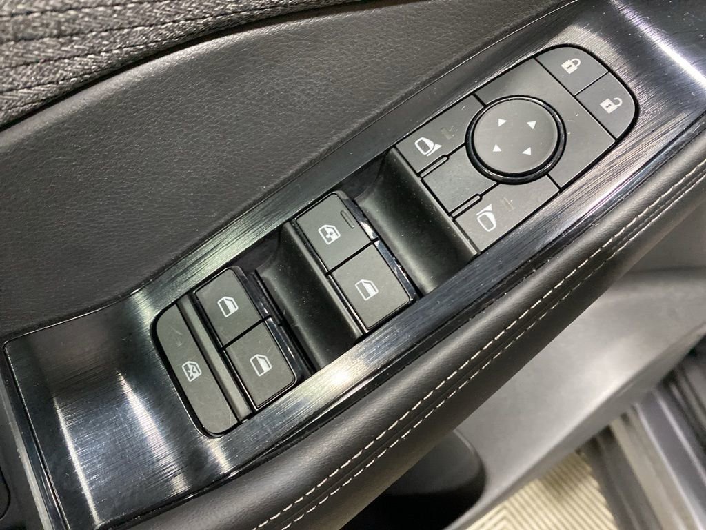 Used 2023 Nissan Rogue SV AWD/4WD image 17