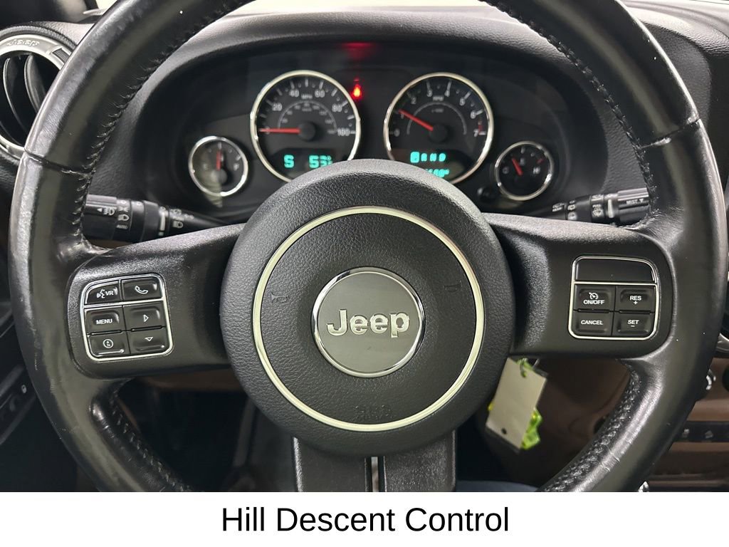 Used 2017 Jeep Wrangler Unlimited Sahara w/ Connectivity Group image 31