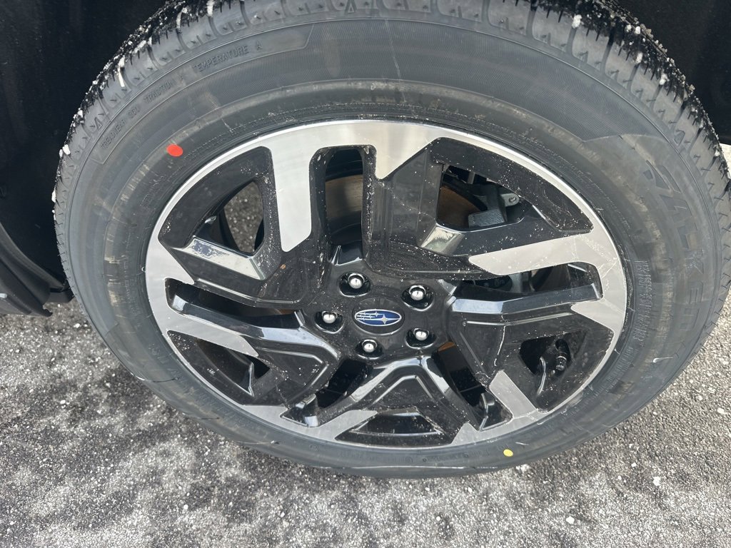 New 2025 Subaru Forester Limited image 32