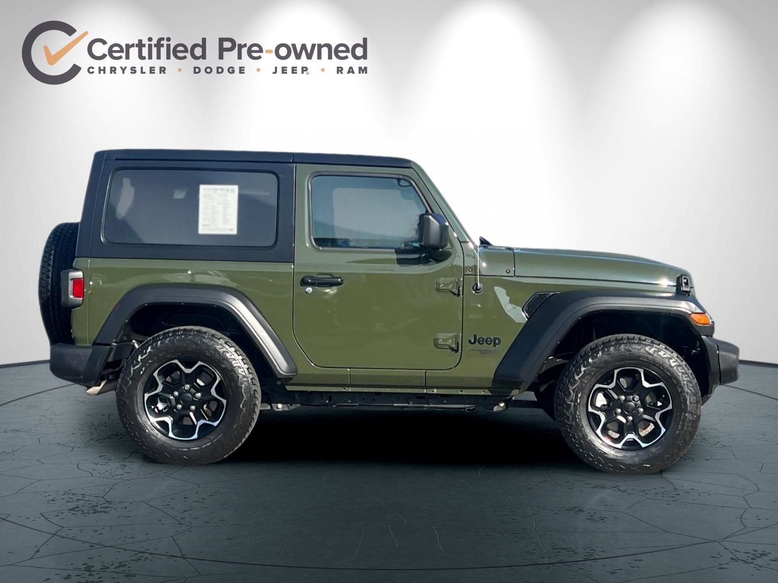 Certified 2021 Jeep Wrangler Sport AWD/4WD image 3