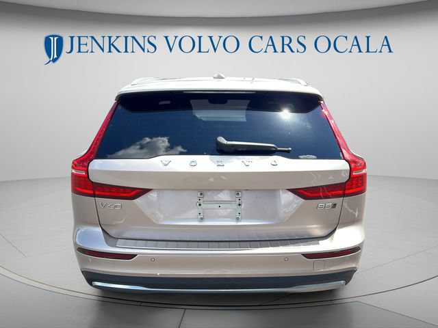 New 2026 Volvo V60 B5 Cross Country Plus w/ Protection Package Premier AWD/4WD image 4