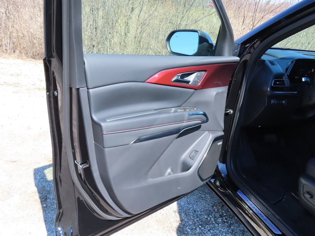 New 2026 Chevrolet Traverse RS image 24