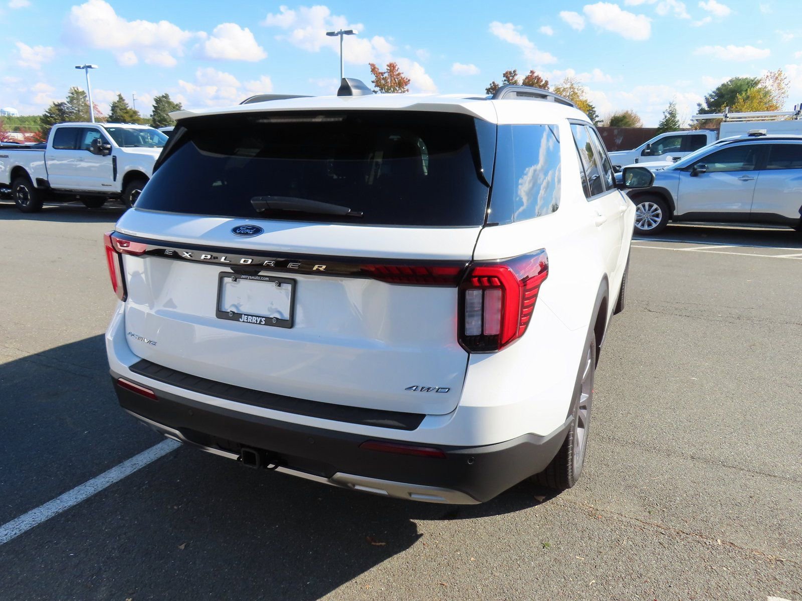 New 2026 Ford Explorer Active w/ Active Comfort Package image 4
