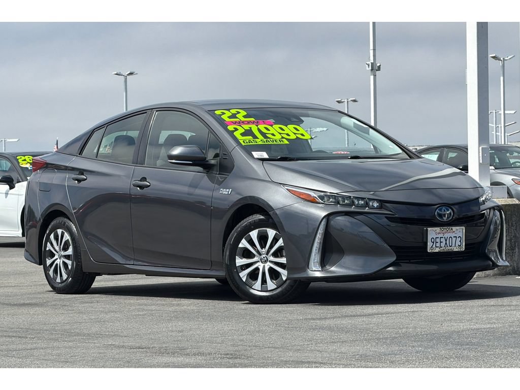 Certified 2022 Toyota Prius Prime LE FWD image 2