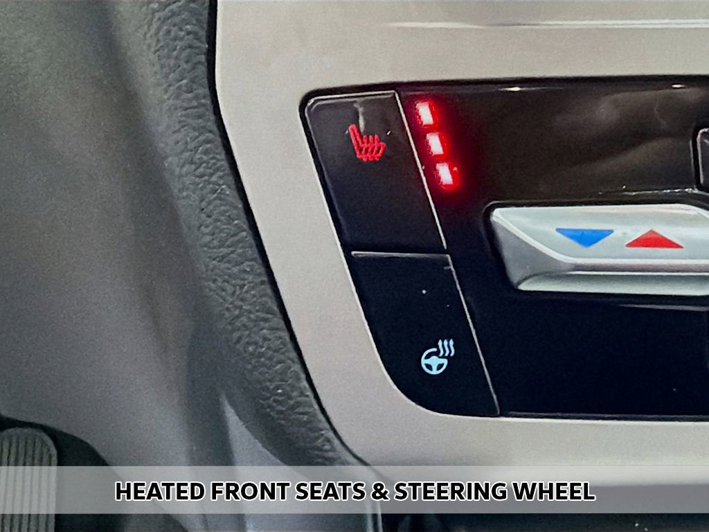 Used 2023 Ford Explorer XLT w/ Equipment Group 202A image 5