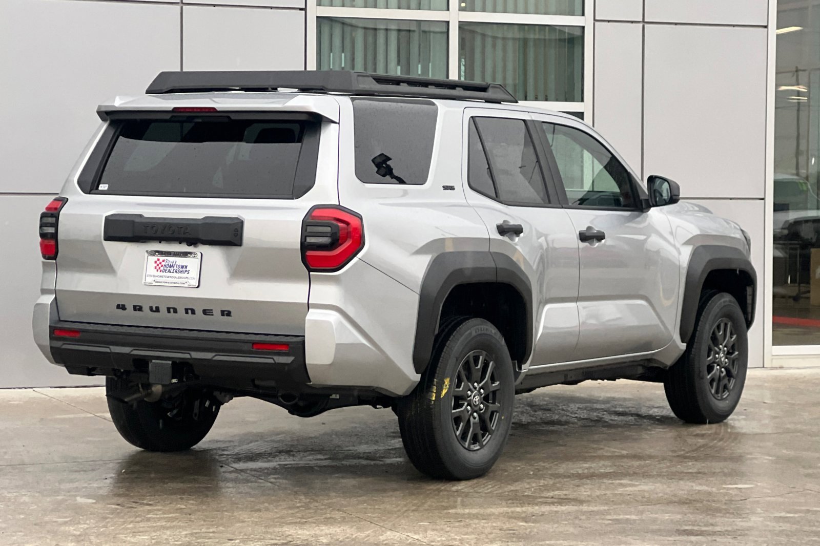 New 2025 Toyota 4Runner SR5 image 4