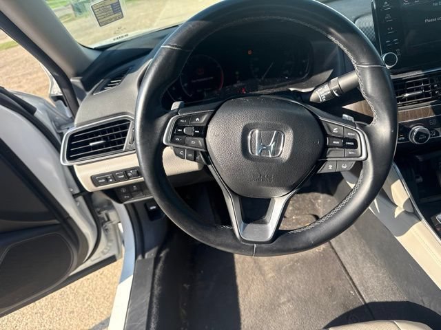 Used 2018 Honda Accord Touring image 14