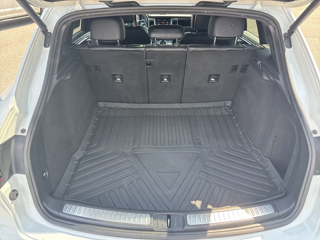 Used 2015 Porsche Macan S image 11