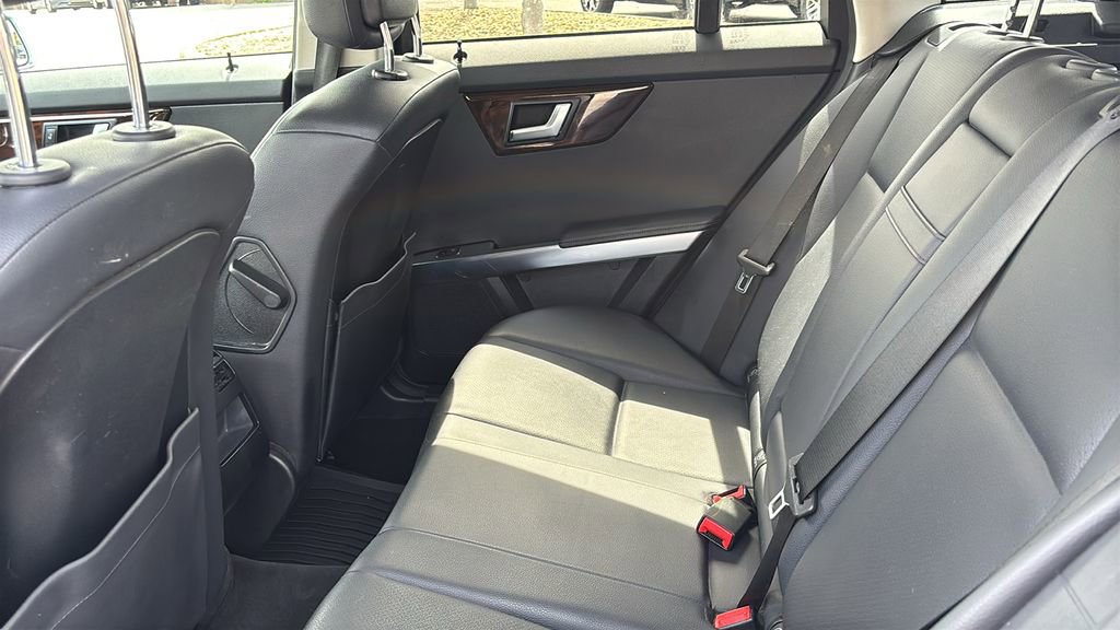 Used 2013 Mercedes-Benz GLK 250 BlueTEC 4MATIC image 28