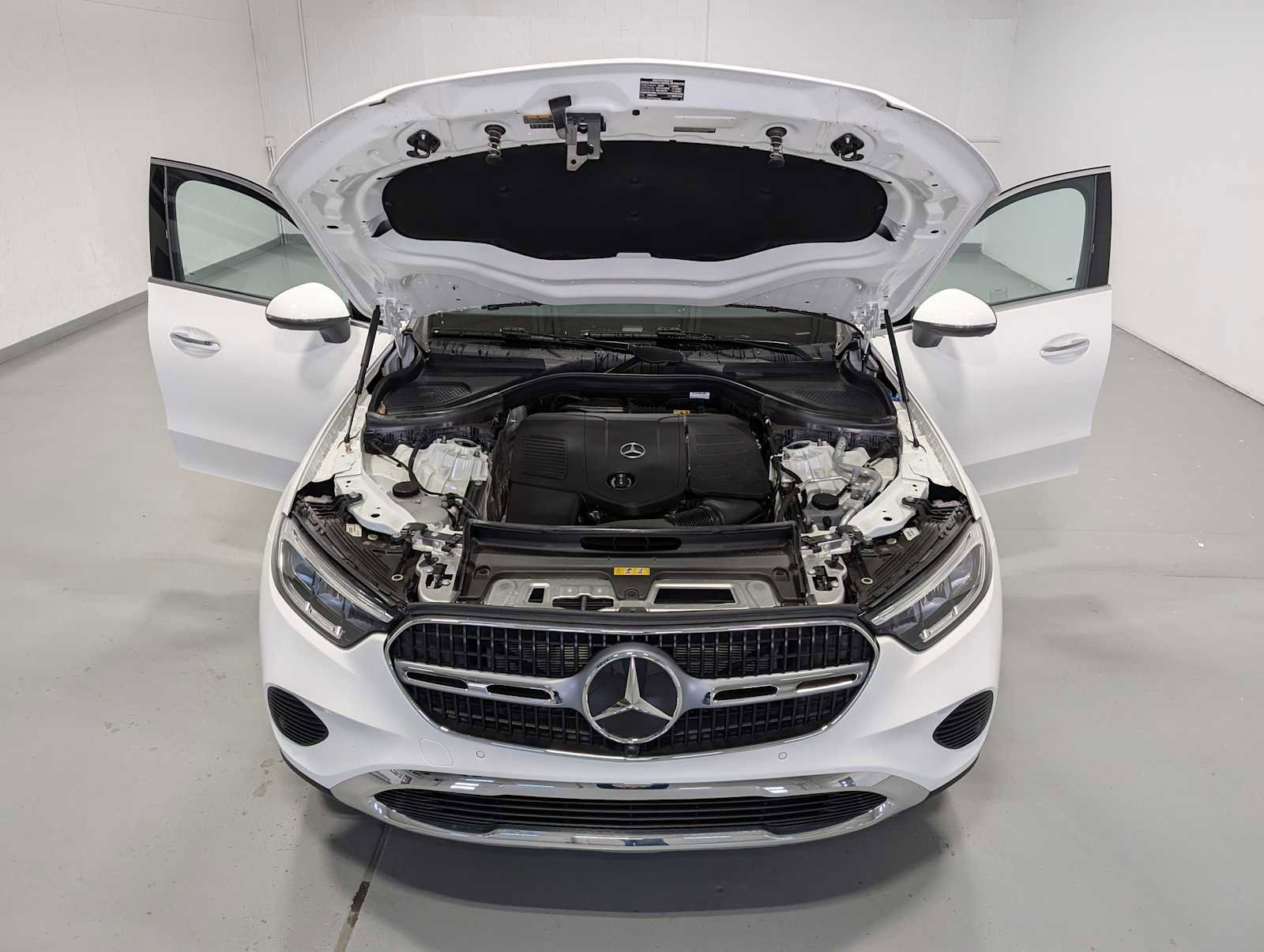 Certified 2026 Mercedes-Benz GLC 300 4MATIC image 13