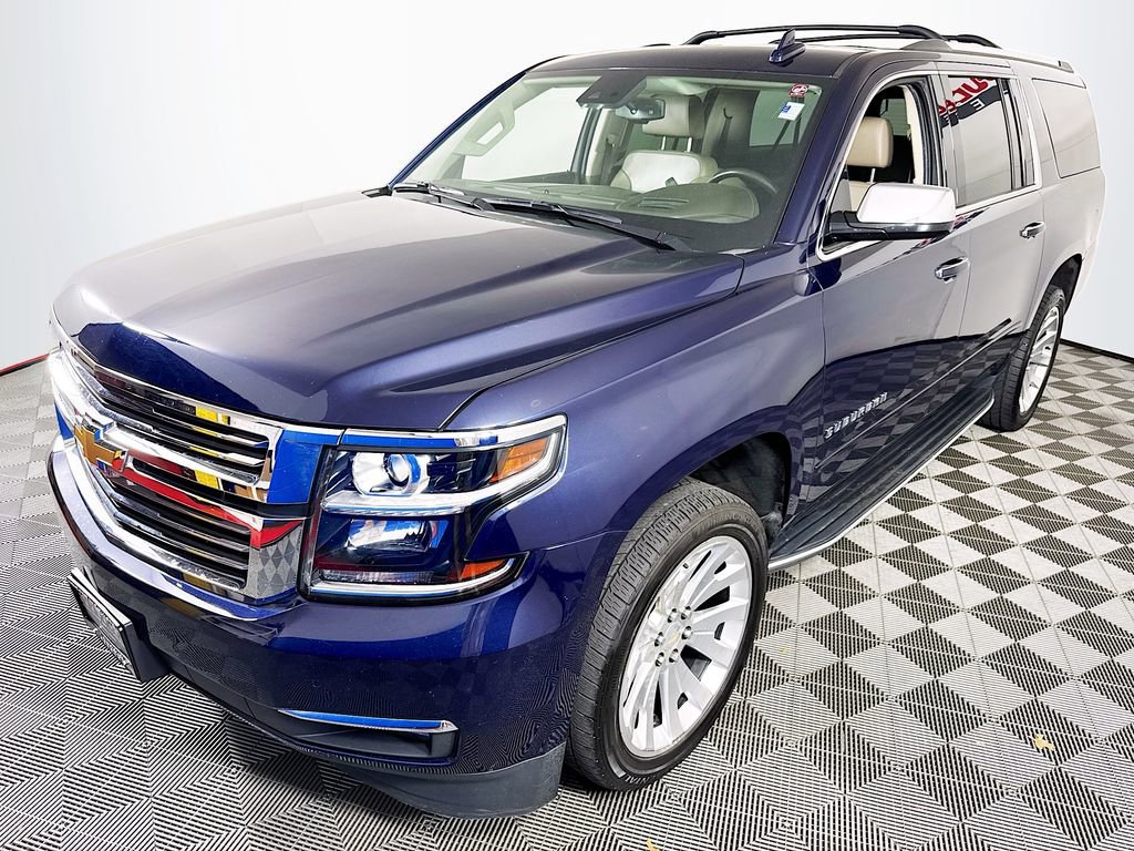 Used 2020 Chevrolet Suburban Premier AWD/4WD image 3