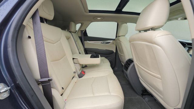 Used 2019 Cadillac XT5 Luxury AWD/4WD image 13