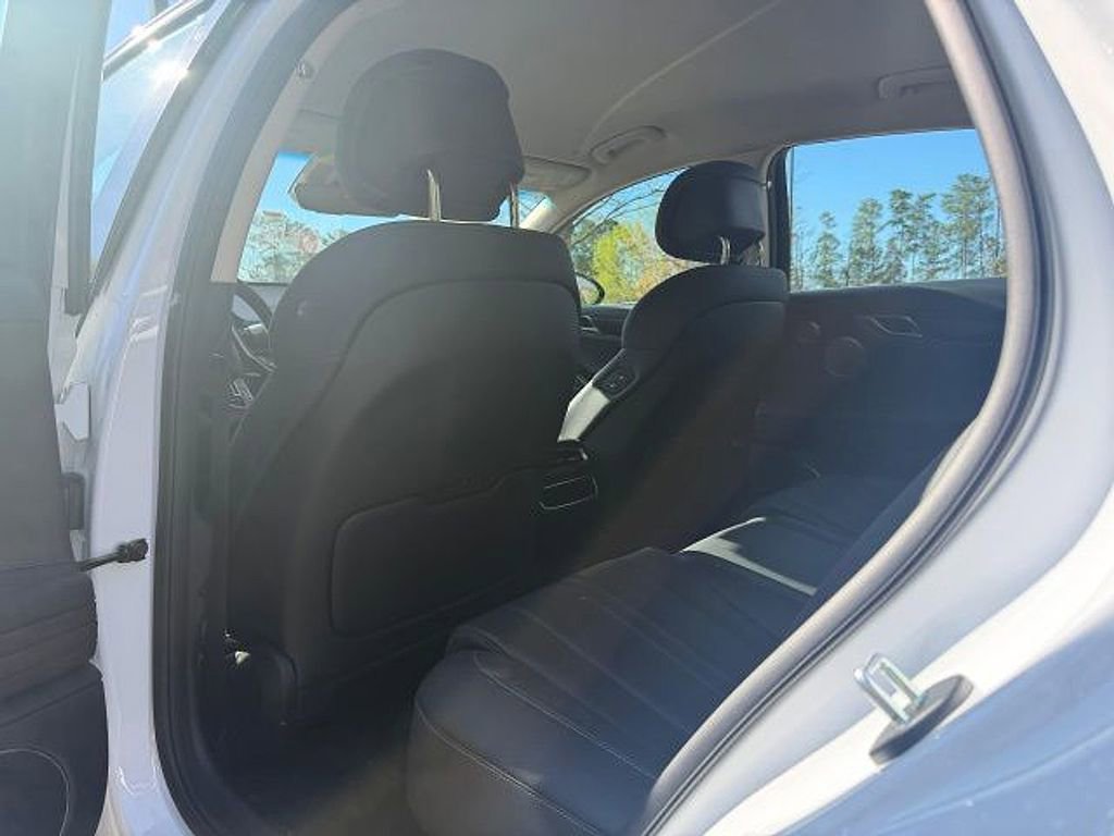 Used 2024 Genesis G80 image 7