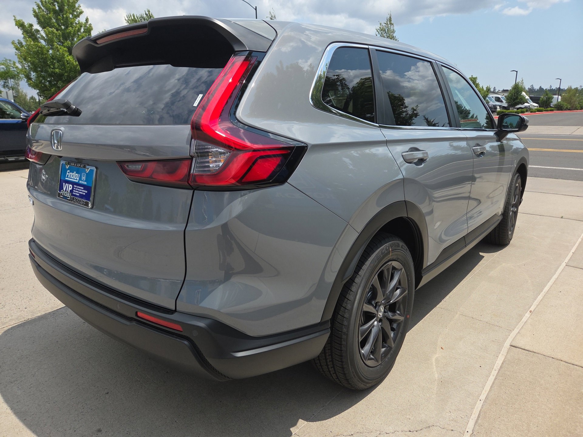 New 2026 Honda CR-V EX-L image 4