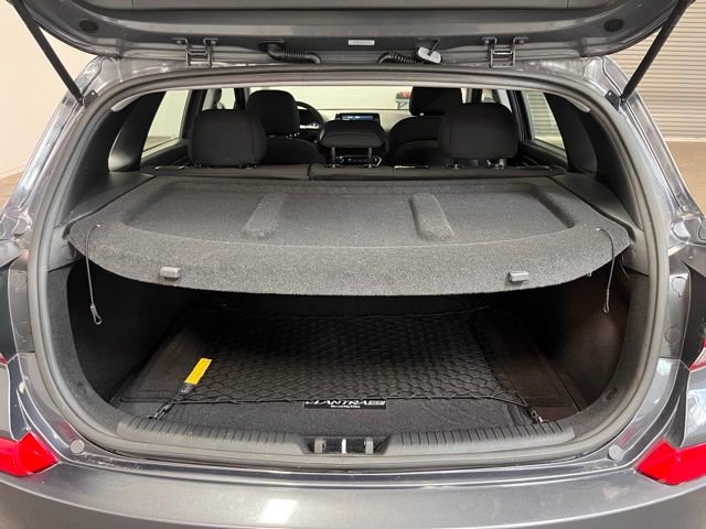 Used 2019 Hyundai Elantra GT image 14