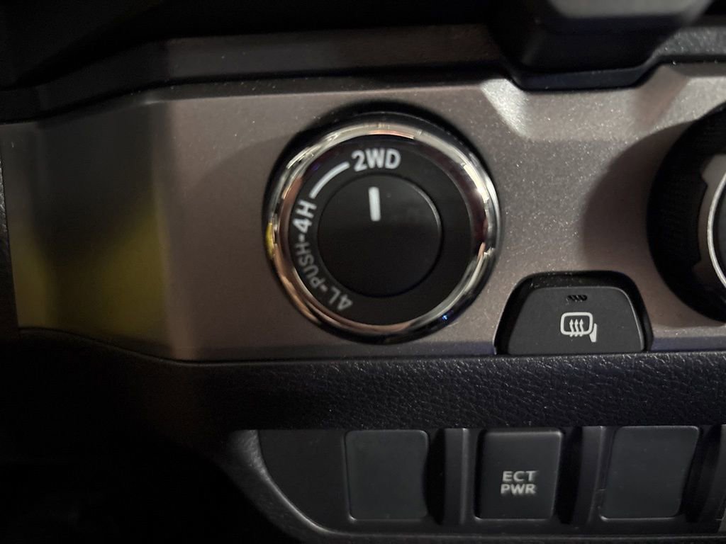 Used 2021 Toyota Tacoma SR AWD/4WD image 21