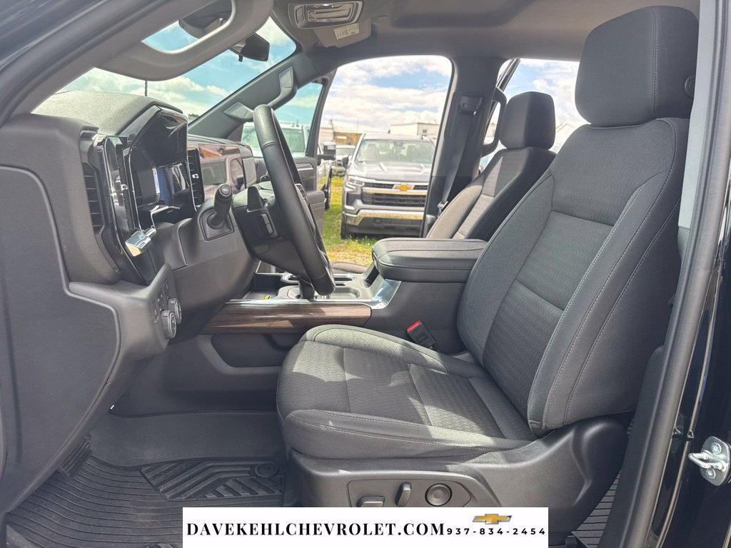 Used 2023 Chevrolet Silverado 1500 LT Trail Boss AWD/4WD image 26