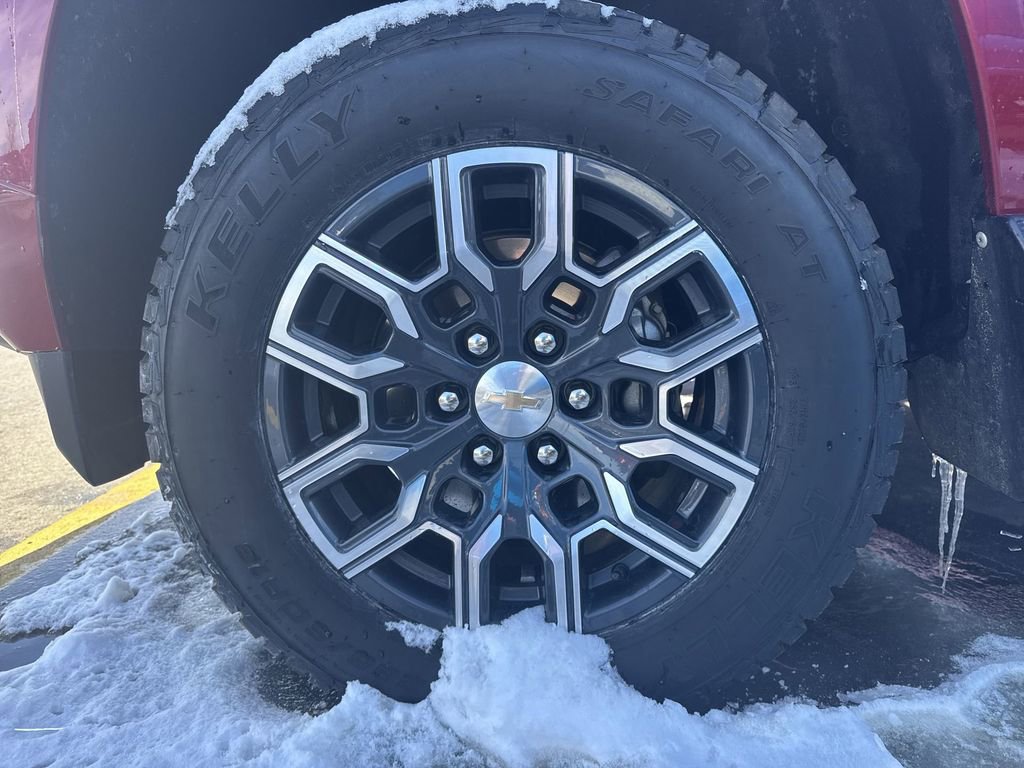 Used 2023 Chevrolet Colorado LT w/ LT Convenience Package III image 24