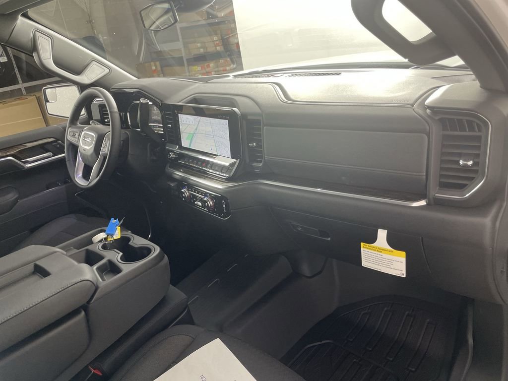 Used 2025 GMC Sierra 1500 Elevation image 29