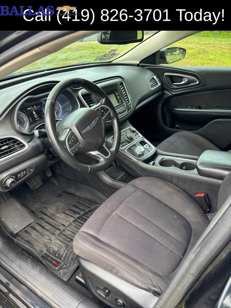 Used 2015 Chrysler 200 Limited w/ Convenience Group FWD image 11