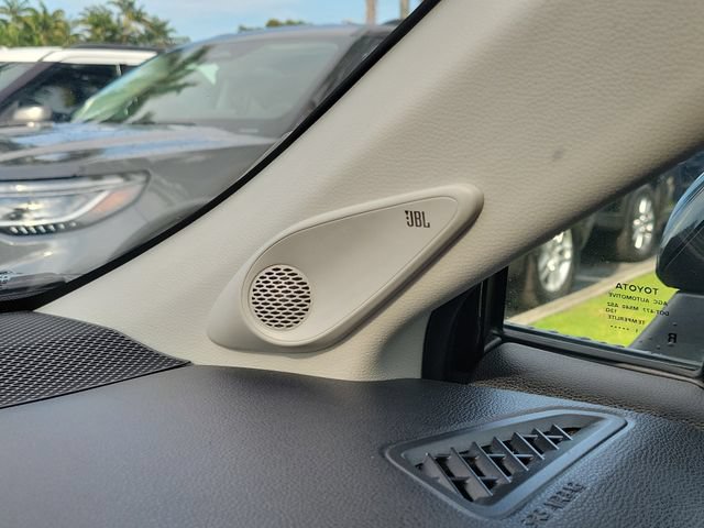 Used 2022 Toyota Corolla Cross LE w/ Moonroof Package FWD image 17