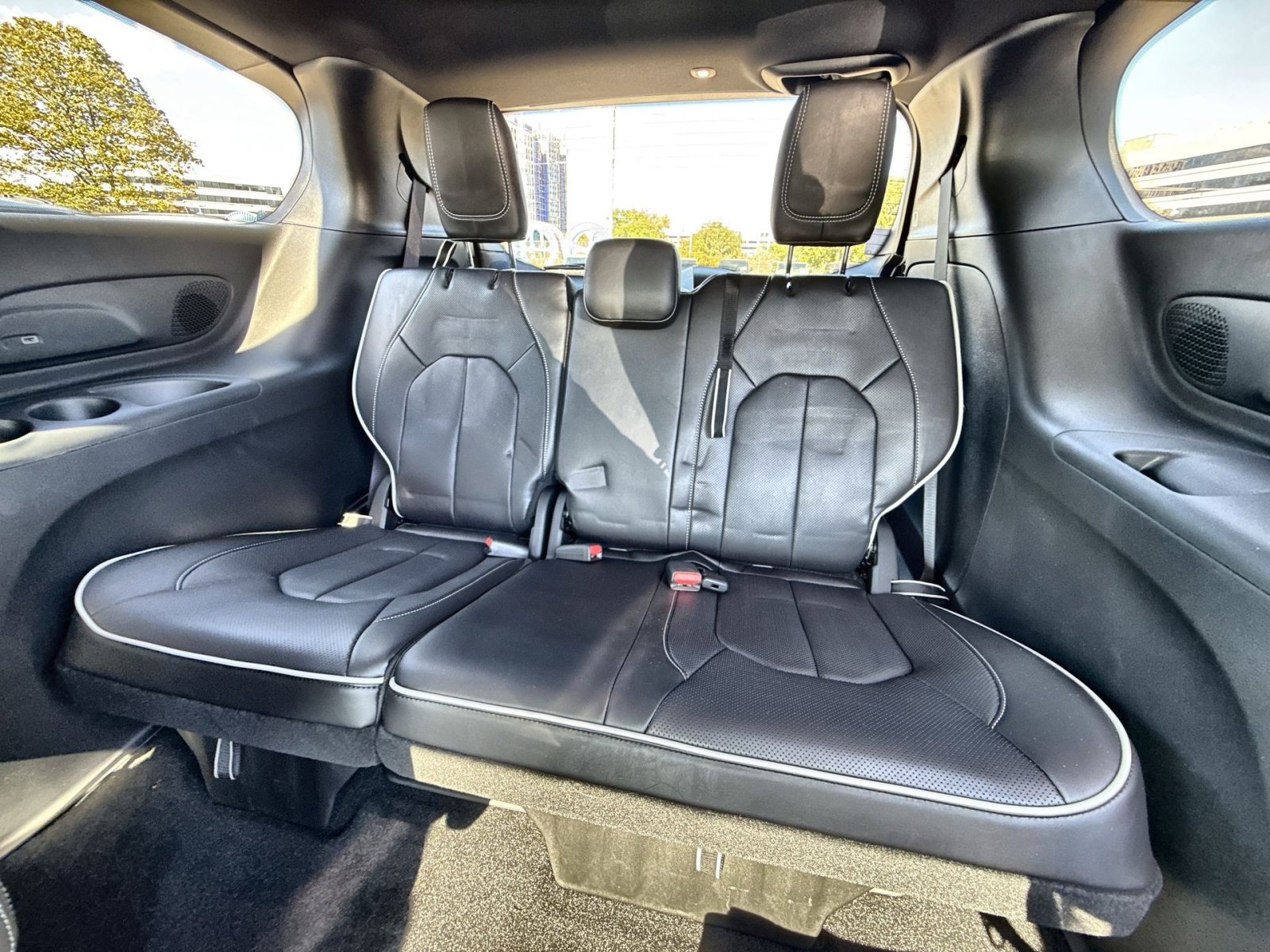 New 2026 Chrysler Pacifica Limited w/ S Appearance Package FWD image 26