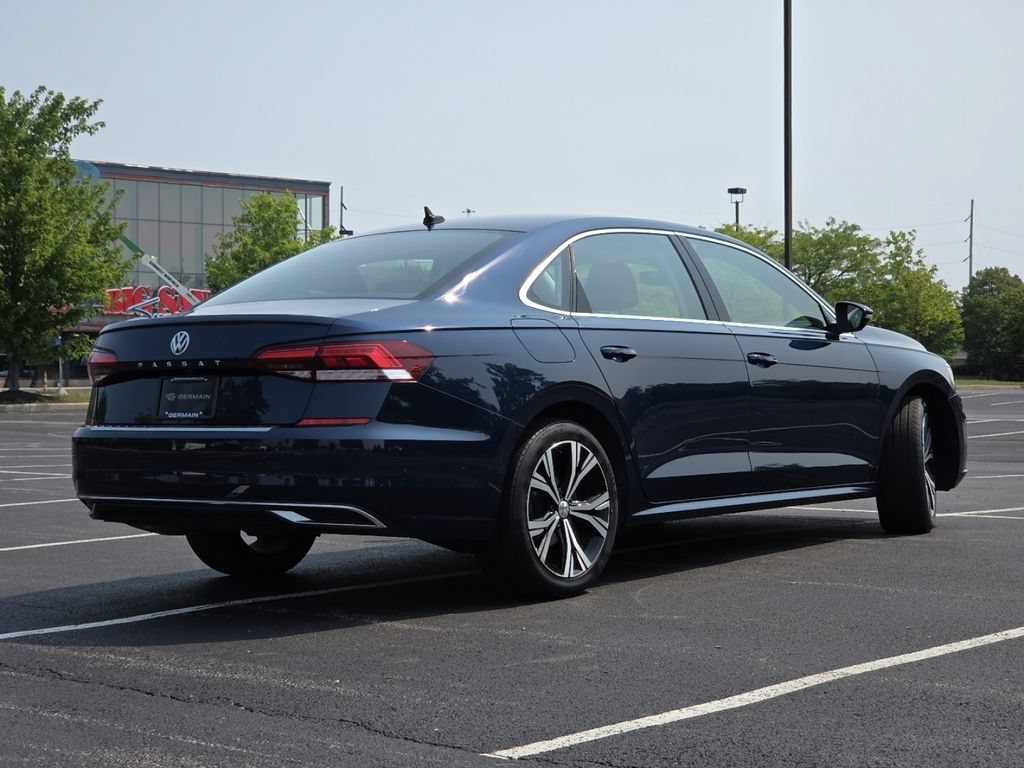 Used 2021 Volkswagen Passat 2.0T SE FWD image 18