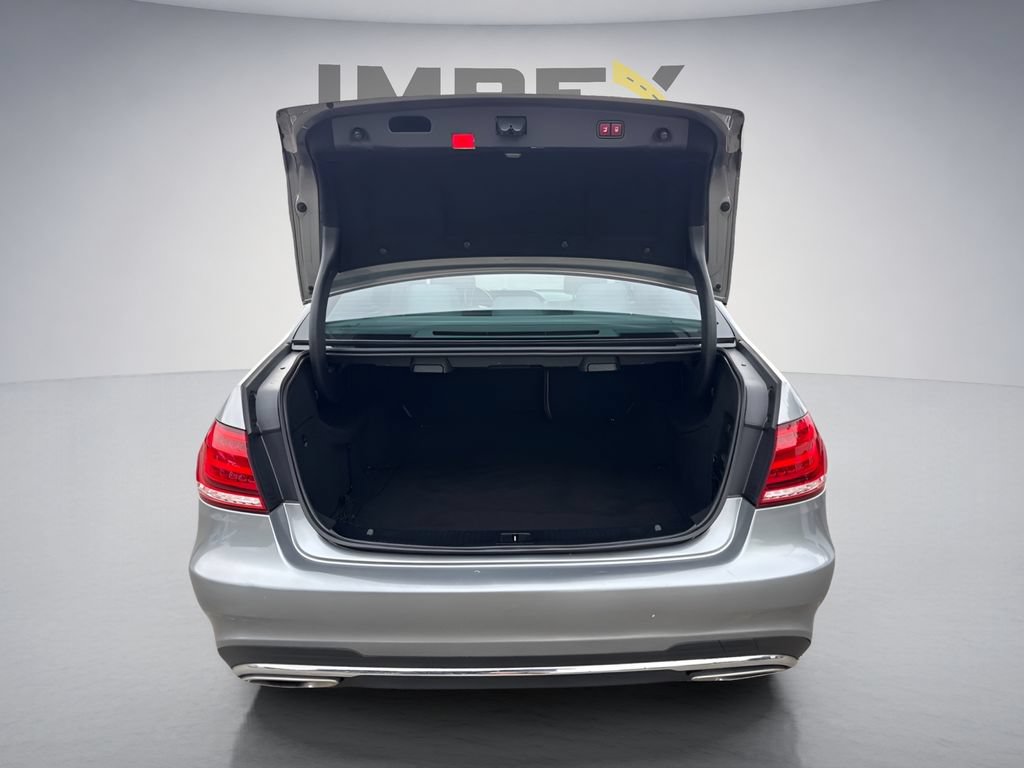 Used 2014 Mercedes-Benz E 250 BlueTEC Sedan image 32
