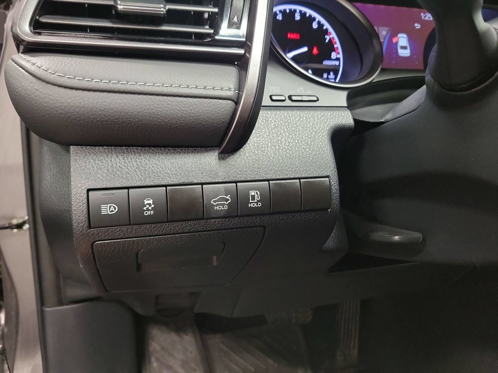 Used 2024 Toyota Camry SE AWD/4WD image 23