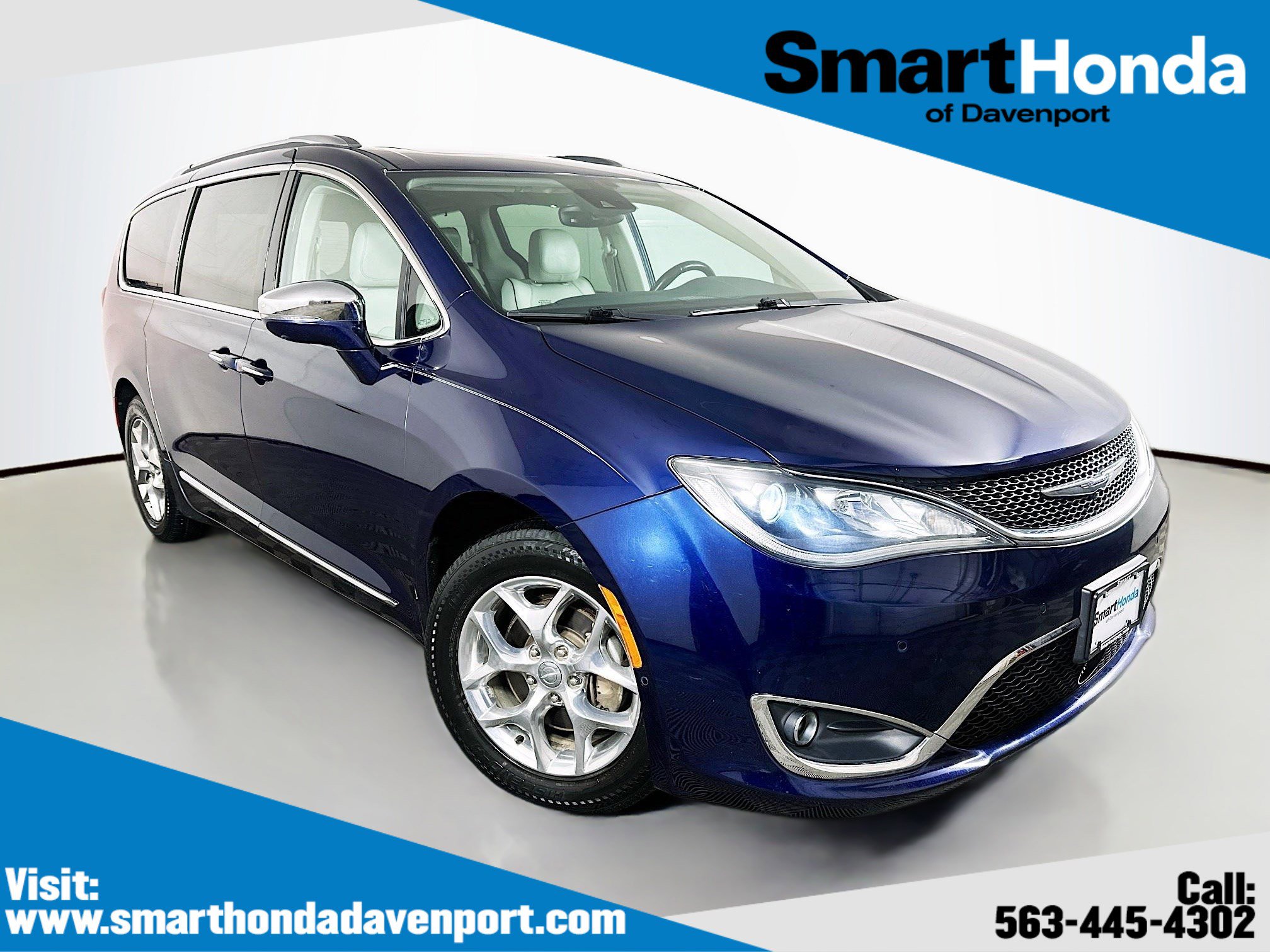 Used 2017 Chrysler Pacifica Limited w/ Advanced Safetytec Group image 1