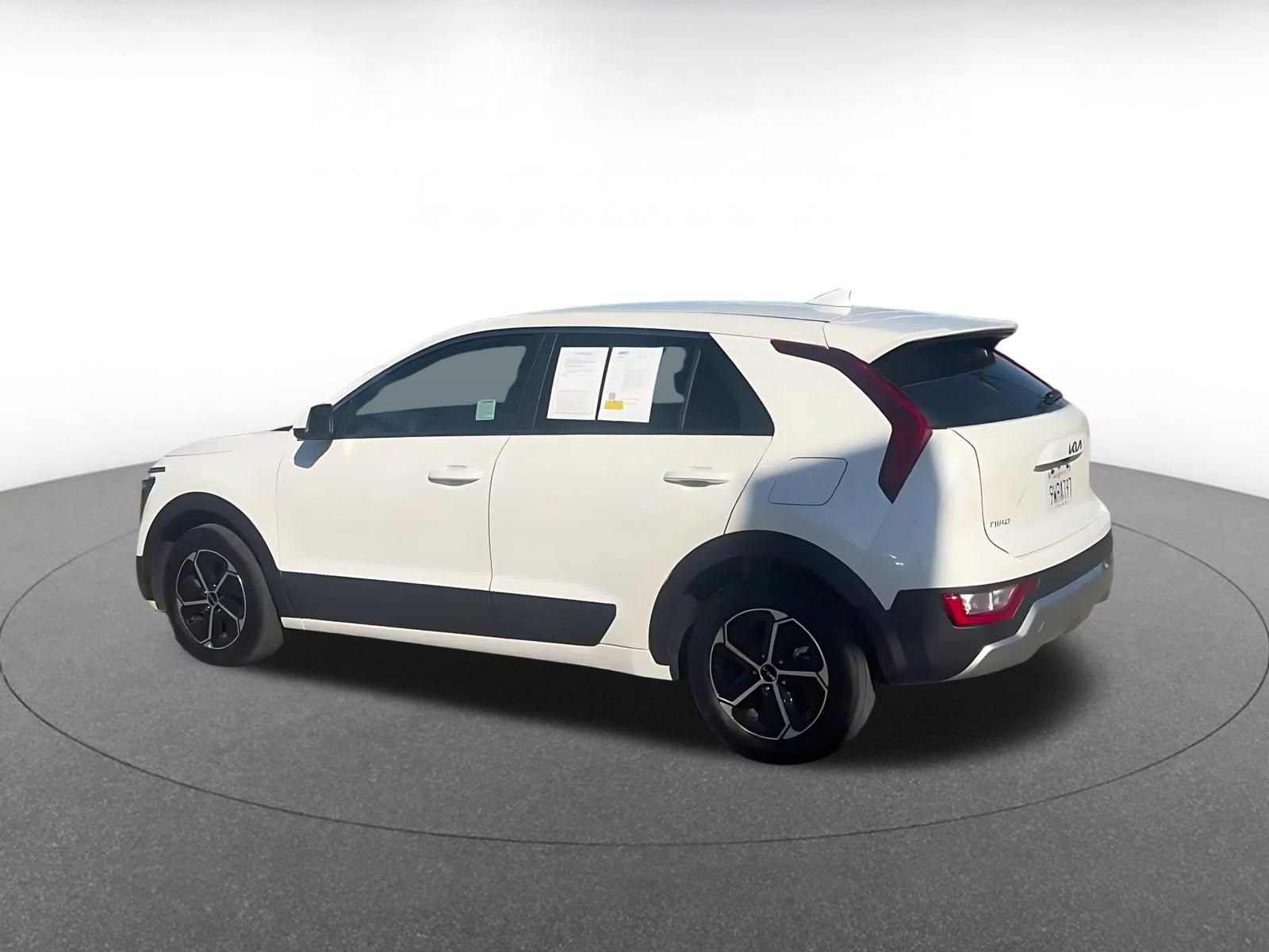 Used 2026 Kia Niro LX FWD image 10