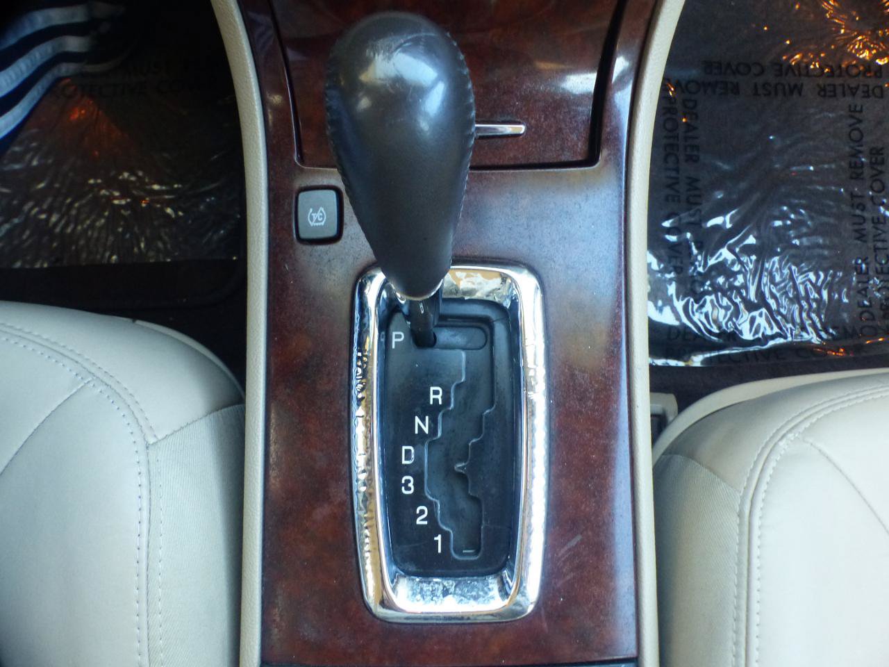 Used 2007 Buick Lucerne CXL FWD image 22