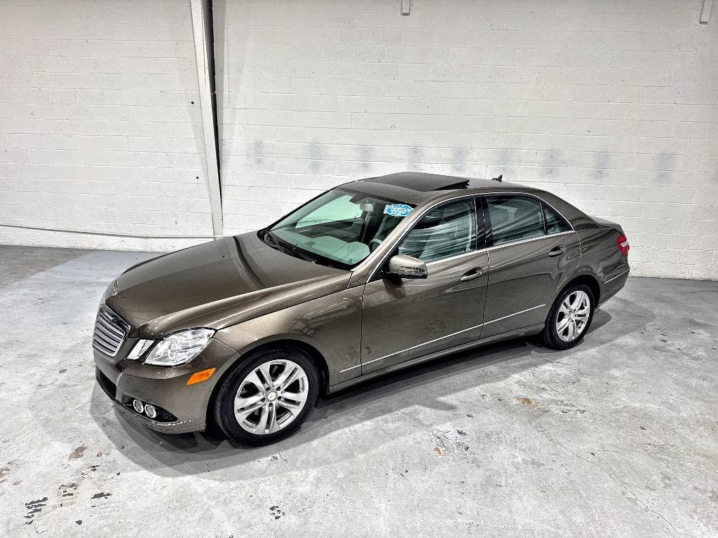 Used 2011 Mercedes-Benz E 350 Sedan image 17