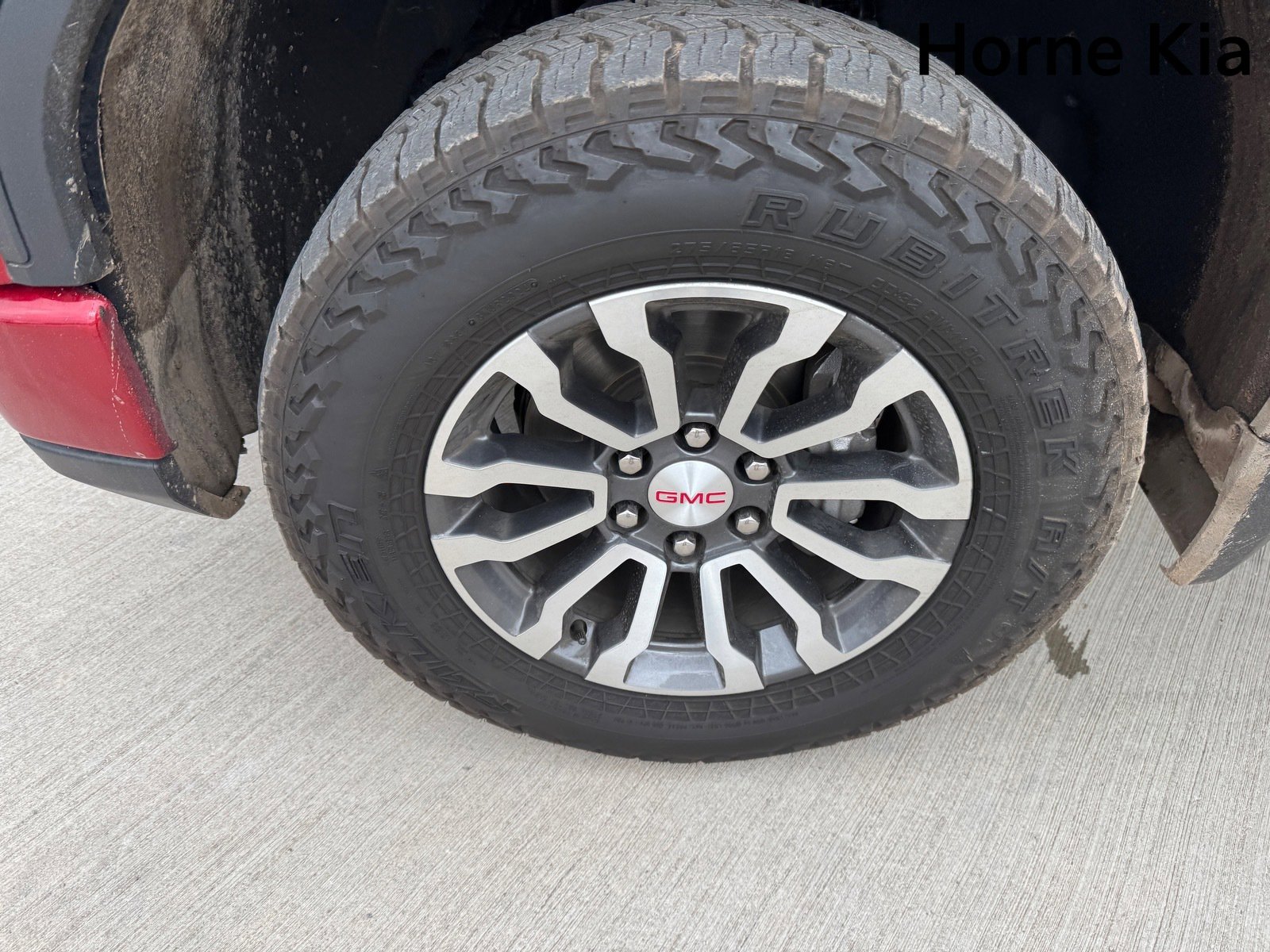 Used 2023 GMC Sierra 1500 AT4 AWD/4WD image 8