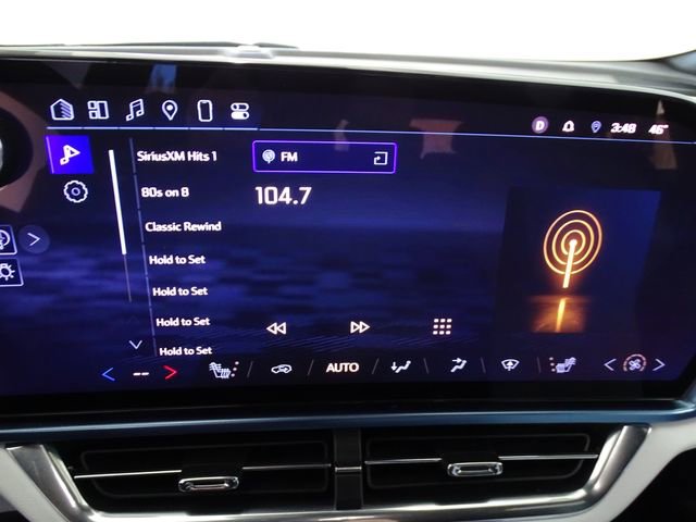 Used 2025 Chevrolet Equinox EV LT image 12