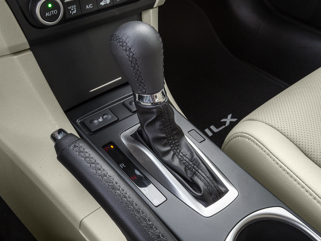Used 2016 Acura ILX w/ Technology Plus Package FWD image 11