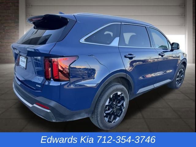 New 2025 Kia Sorento S image 6