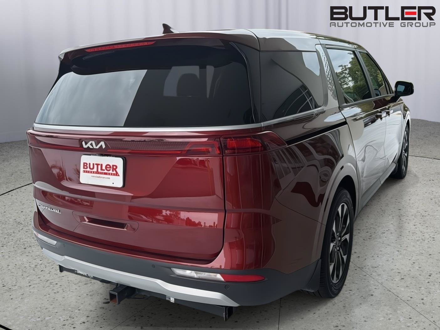 Used 2022 Kia Carnival EX FWD image 6