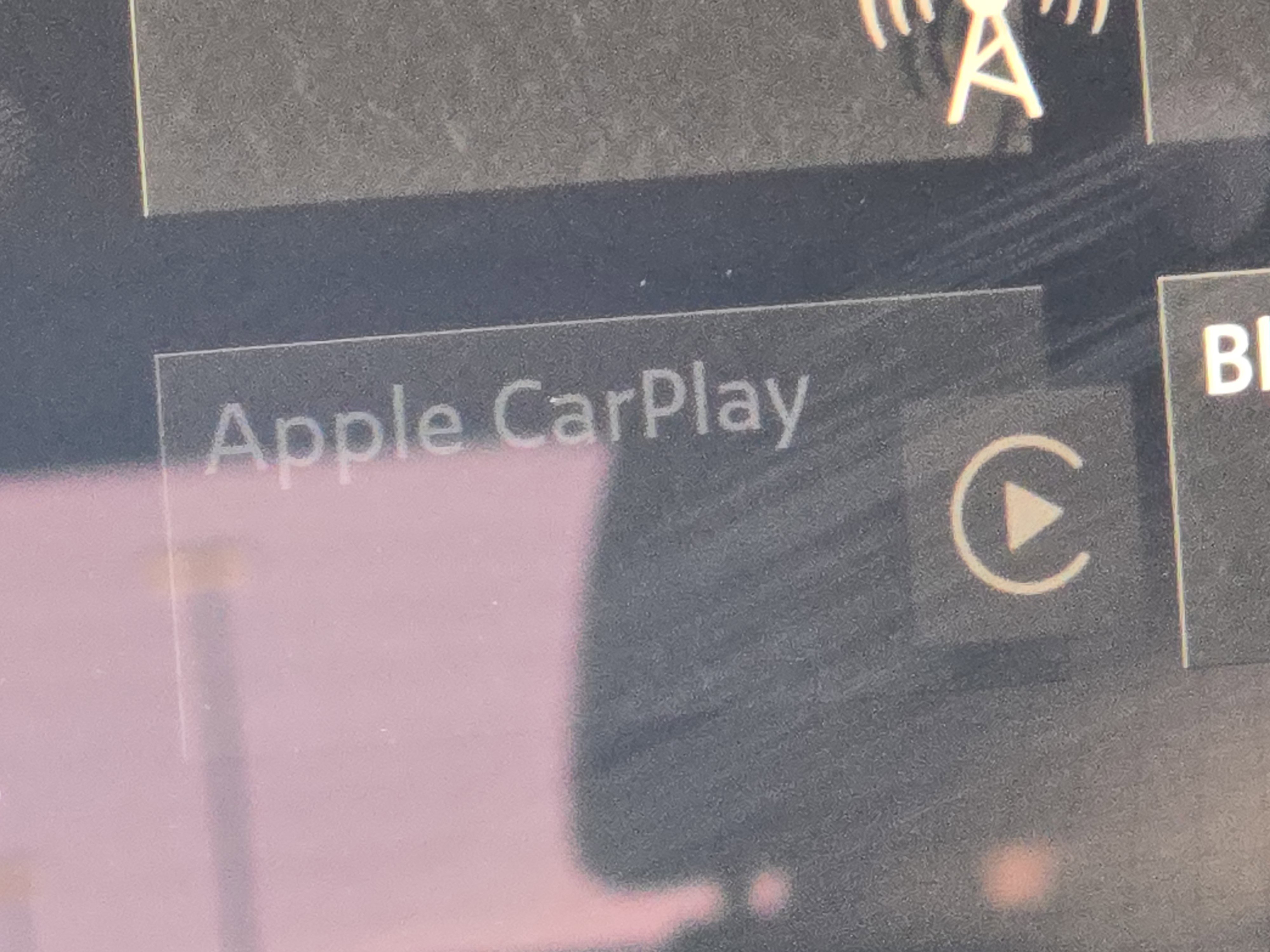 Used 2025 Nissan Rogue SL image 8